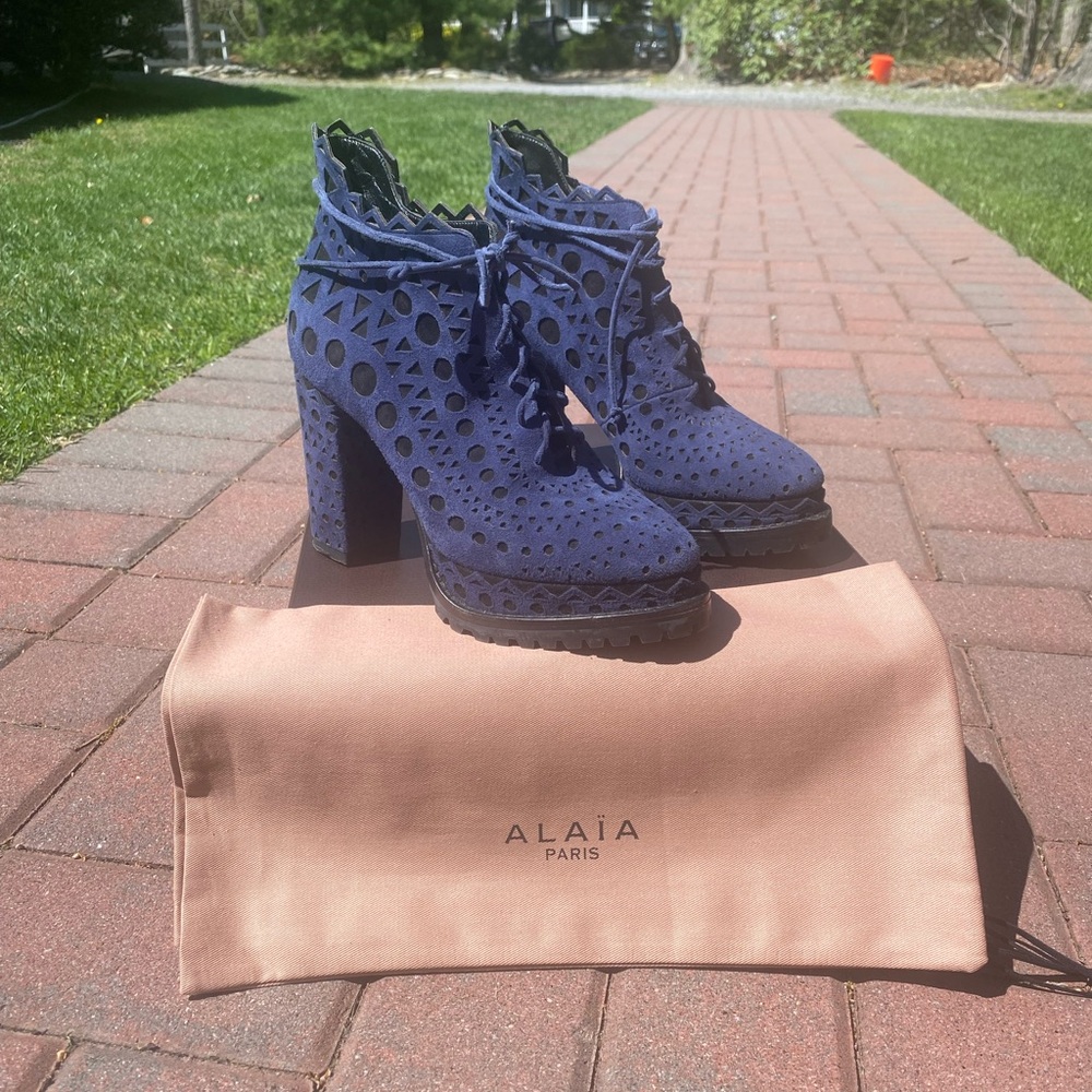 Alaia Blue Heeled Boots with Chunky Heel
